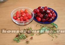 Полунично-вишневий компот Смачні заготовки з черешні та полуниці